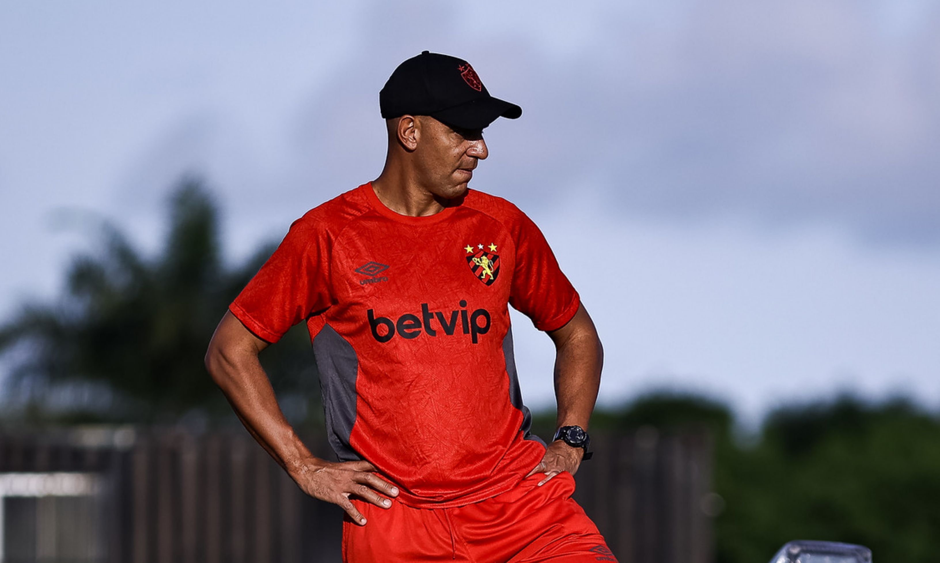 Sport, de Pepa, sai do G4 da Série B pela primeira vez após dois meses
