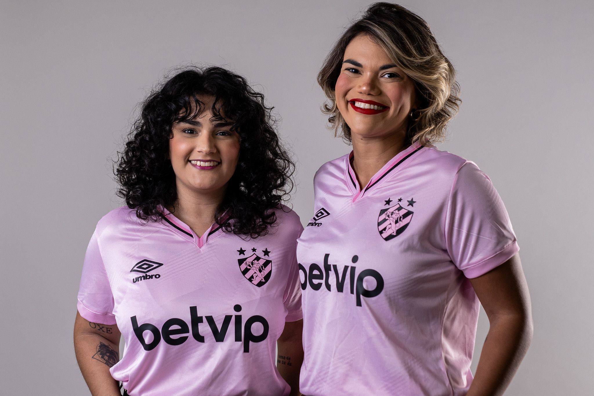 Sport lança uniforme em homenagem ao Outubro Rosa; confira