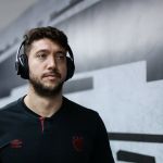 Goleiro do Sport sofre lesão, deixa gramado e preocupa para fim da Série B