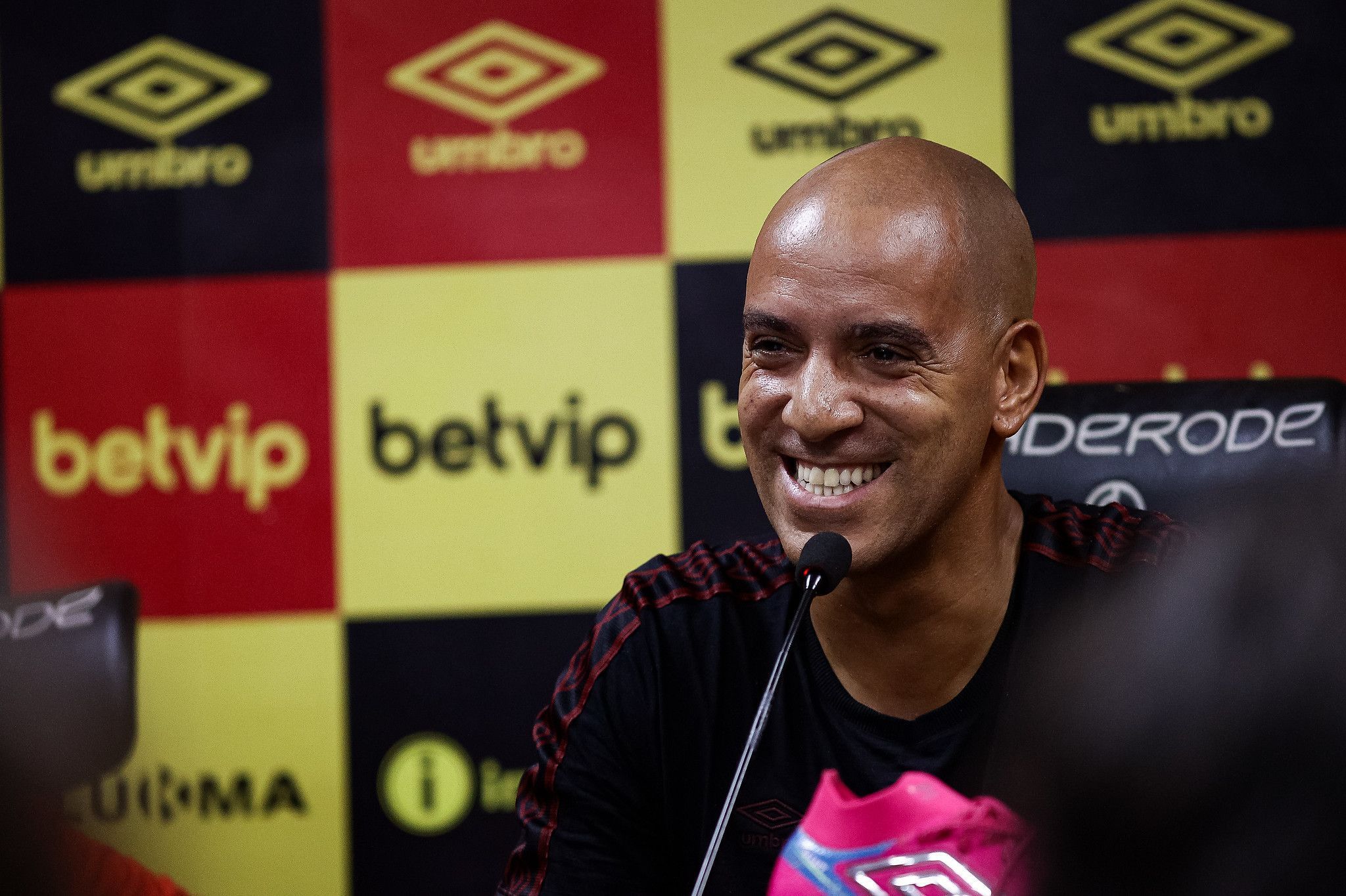 Ex-Cruzeiro, Pepa aguarda eleição no Sport para cravar permanência em 2025