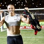 Herói do Sport contra o Ceará celebra retorno à Ilha manda recado à torcida