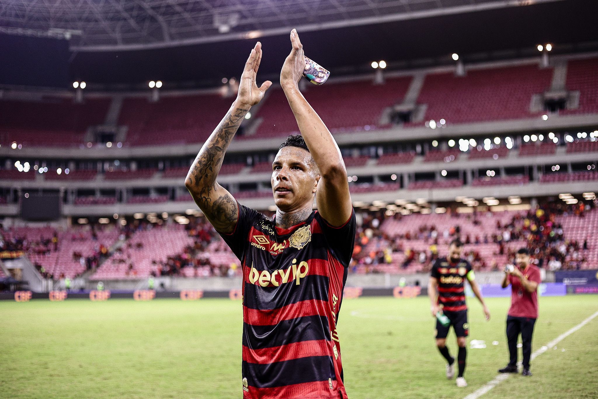 Em reformulação para 2025, Sport empresta zagueiro a clube da Série B