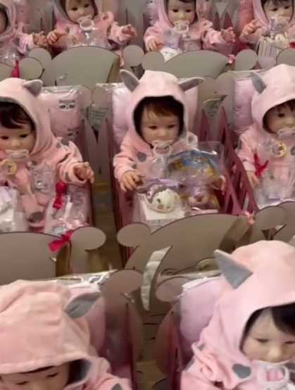Bebês reborn são lembranças do aniversário da filha de Deolane Bezerra