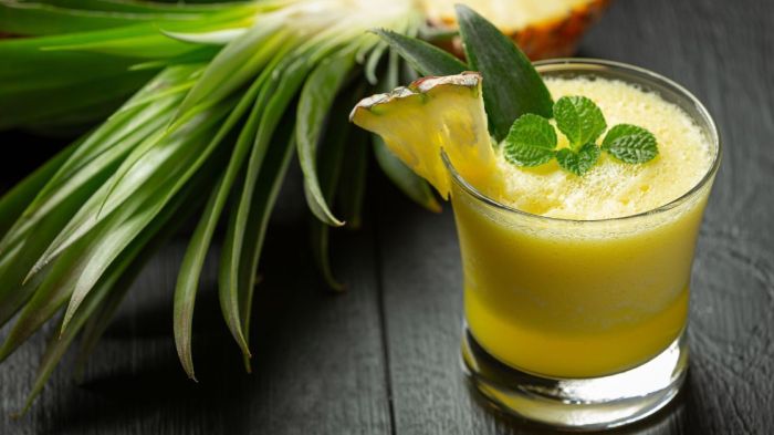 Suco de abacaxi para secar a barriga