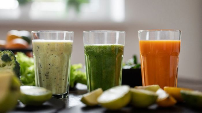 Sucos detox para espantar o calor e inchaço do corpo