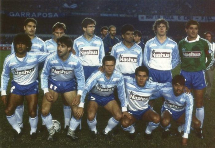 Olarán, Colombatti, Costas, Ludueña, Fabbri e Fillol; Vázquez, Fernández, Acuña, Paz e Catalán