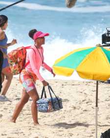 Tais Araujo, Bella Campos e Alice Wegmann gravam 'Vale Tudo' em praia do Rio