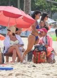 Tais Araujo, Bella Campos e Alice Wegmann gravam 'Vale Tudo' em praia do Rio