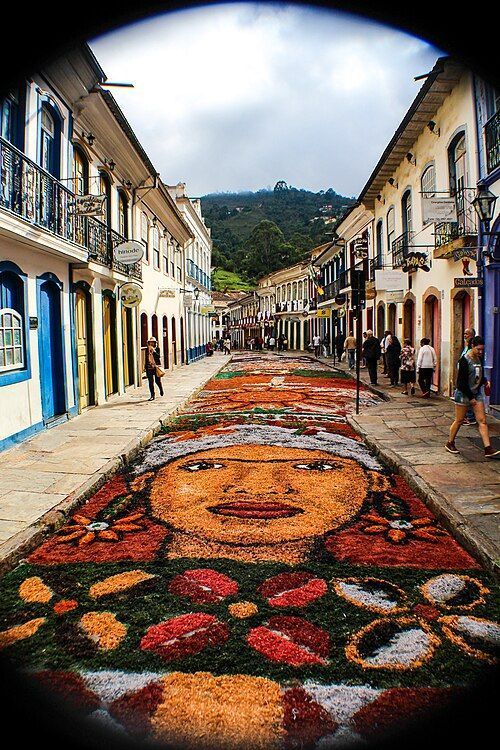 Tapetes devocionais da Semana Santa Ouro Preto