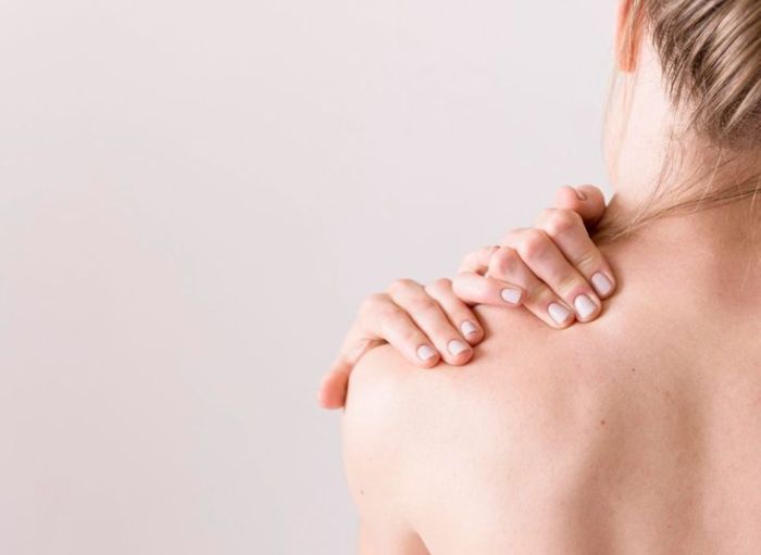 Tech Neck como a tecnologia está afetando a sua postura e a saúde do pescoço