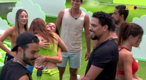 Beatriz Reis conduz dinâmica no BBB 25