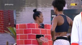 Maike e Vilma cumprem castigo do Monstro