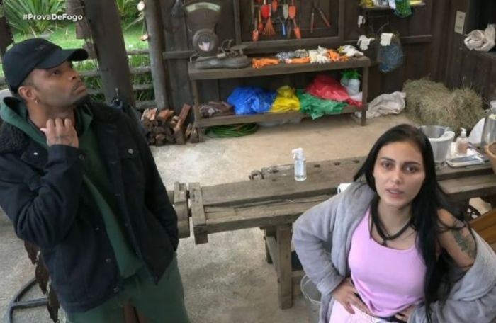 Record exibe momento em que Fernanda e Zaac desistem de A Fazenda 16 Record exibe momento em que Fernanda e Zaac desistem de A Fazenda 16