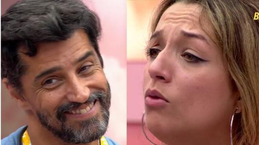 Samira e Alberto Cowboy conversando no BBB 26 durante revelação de estratégia de jogo