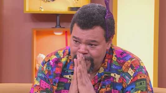 Babu Santana chora ao ver como aliados reagiram com sua eliminação