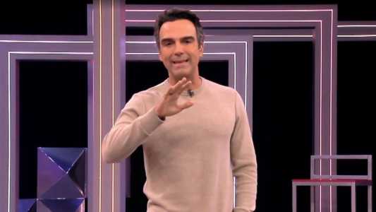 Tadeu Schmidt, apresentador do BBB