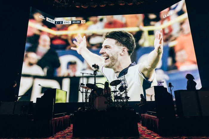 The Killers interromperam show para acompanhar Inglaterra x Holanda pela Eurocopa The Killers interromperam show para acompanhar Inglaterra x Holanda pela Eurocopa