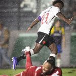 Quem é o capitão? Renato Gaúcho explica decisão sobre a braçadeira no Vasco