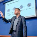 Executivo da Shein faz palestra em Varginha