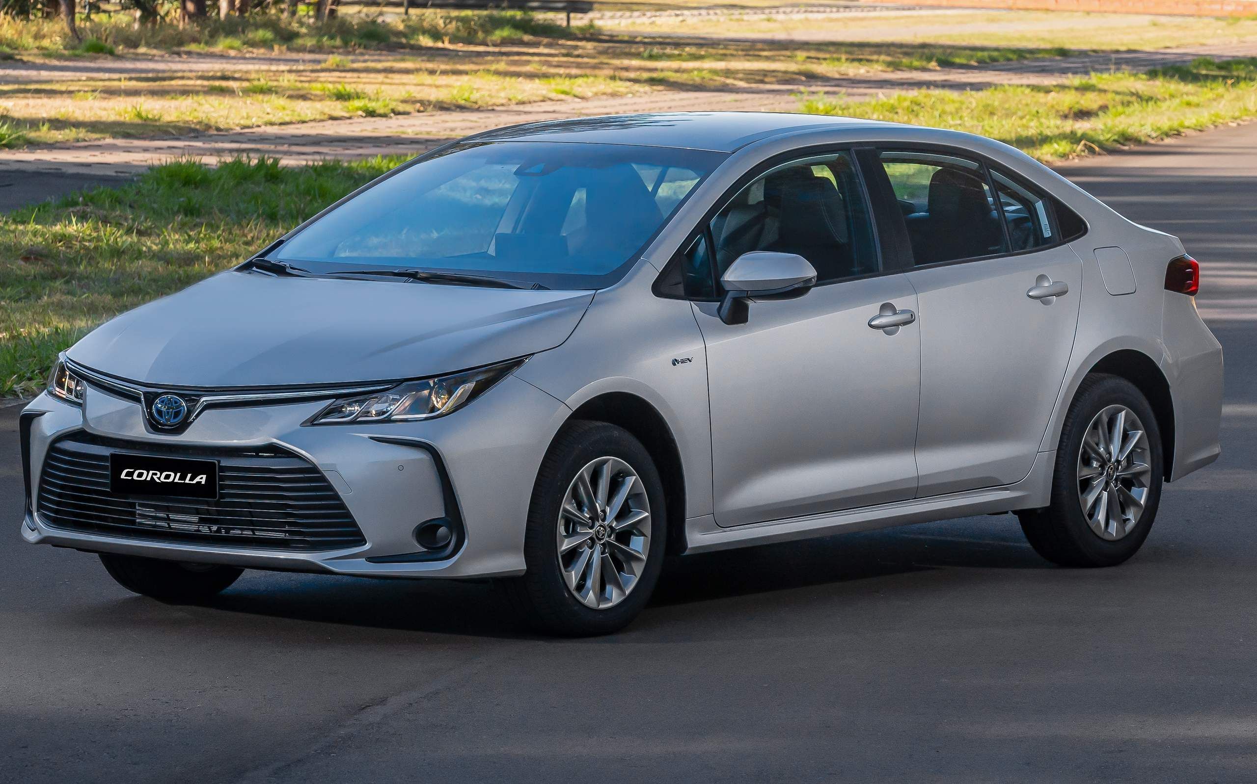 Toyota Corolla fica até R$ 5 mil mais caro em março; confira os preços