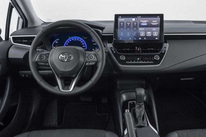 Toyota Corolla GLi Hybrid