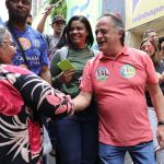 Tramonte visita Morro das Pedras e diz que criação do Motolixo vai garantir limpeza em vilas e favelas