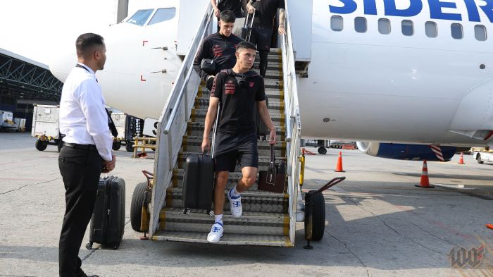Registro da chegada do Athletico-PR a São Paulo para o duelo com o Corinthians