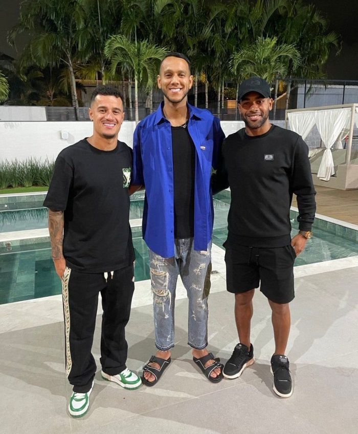 Coutinho, Souza e Alex Teixeira juntos nas férias