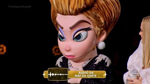Diego Martins era Odete Roitman no The Masked Singer Brasil