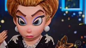 Diego Martins era Odete Roitman no The Masked Singer Brasil
