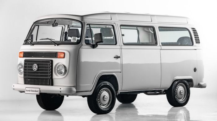 Última Kombi Standard produzida no Brasil está preservada na fábrica da VW em São Bernardo (SP)