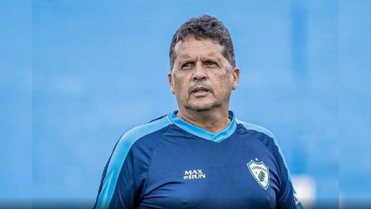 Técnico Claudinei Oliveira nos tempos de Londrina