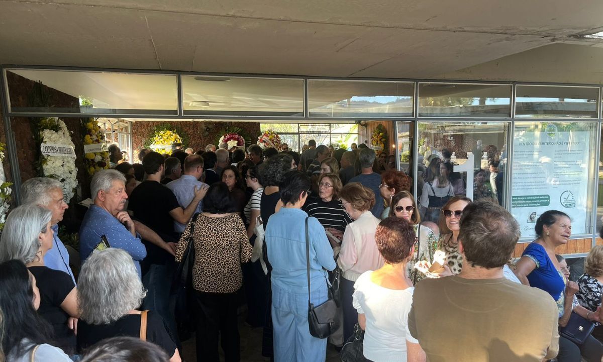 'Ela segue na jornada espiritual', afirma filho da médium Isabel Salomão, velada nesta segunda (11)