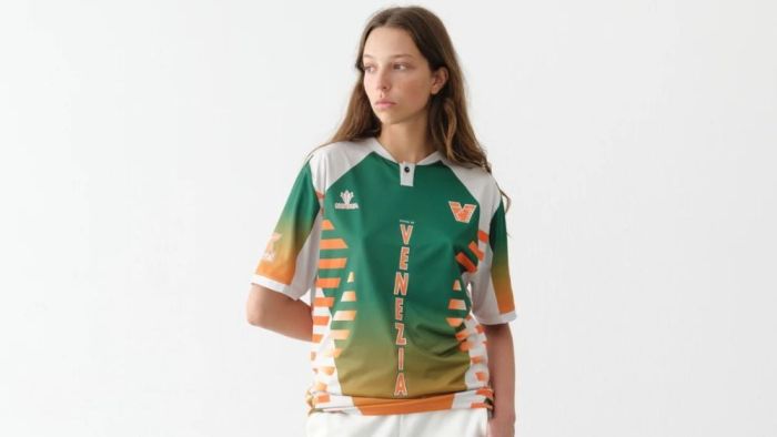Camisa pré-jogo do Venezia para a temporada 2024/2025