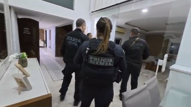 Vereador do Rio é preso em operação contra o CV; mãe do rapper Oruam está foragida