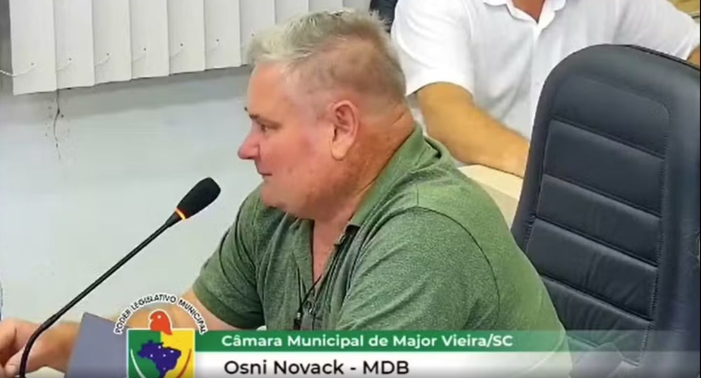Vídeo: vereador de SC defende morte de cachorros de rua: ‘Tinha que matar’
