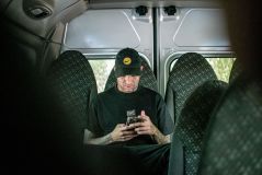 Luan chega em Salvador para defender o Vitória