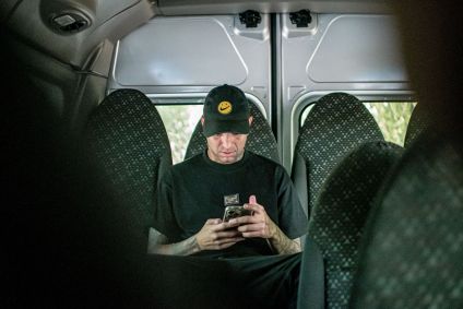 Luan chega em Salvador para defender o Vitória