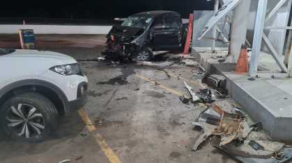 Vídeo: grave acidente na BR-262 deixa cinco feridos, incluindo idoso e criança