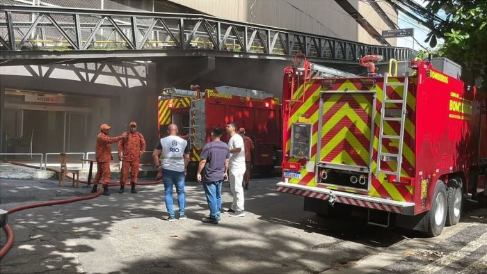 Vídeo: incêndio no Shopping Tijuca deixa dois funcionários mortos e três feridos no Rio de Janeiro