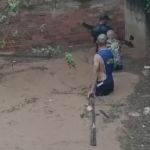 Vídeo mostra jovem com água acima do joelho pouco antes de cair em galeria na Grande BH