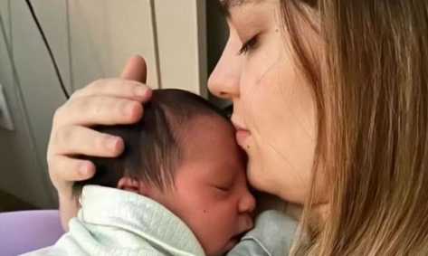 Virgínia, Iza e Viih Tube com os filhos