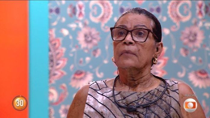 Vilma enfrenta o Paredão contra Renata e Camilla Vilma enfrenta o Paredão contra Renata e Camilla