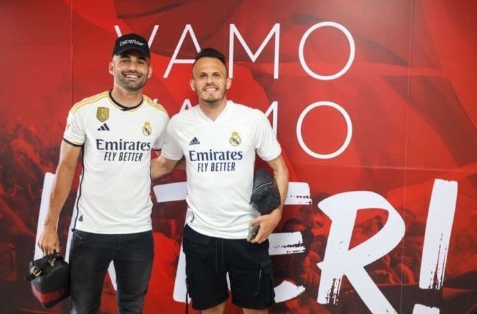 Apoio a Vini Jr! Thiago Maia e Renê, do Inter,  prestam 'homenagem' ao atacante