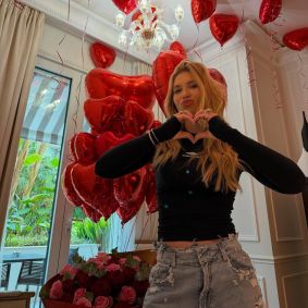 Vini Jr. pede Virginia em namoro