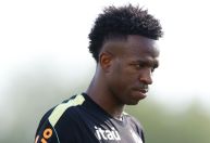 Vini Jr. reage a cobranças sobre Neymar na Seleção Brasileira