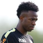 Vini Jr. reage a cobranças sobre Neymar na Seleção Brasileira