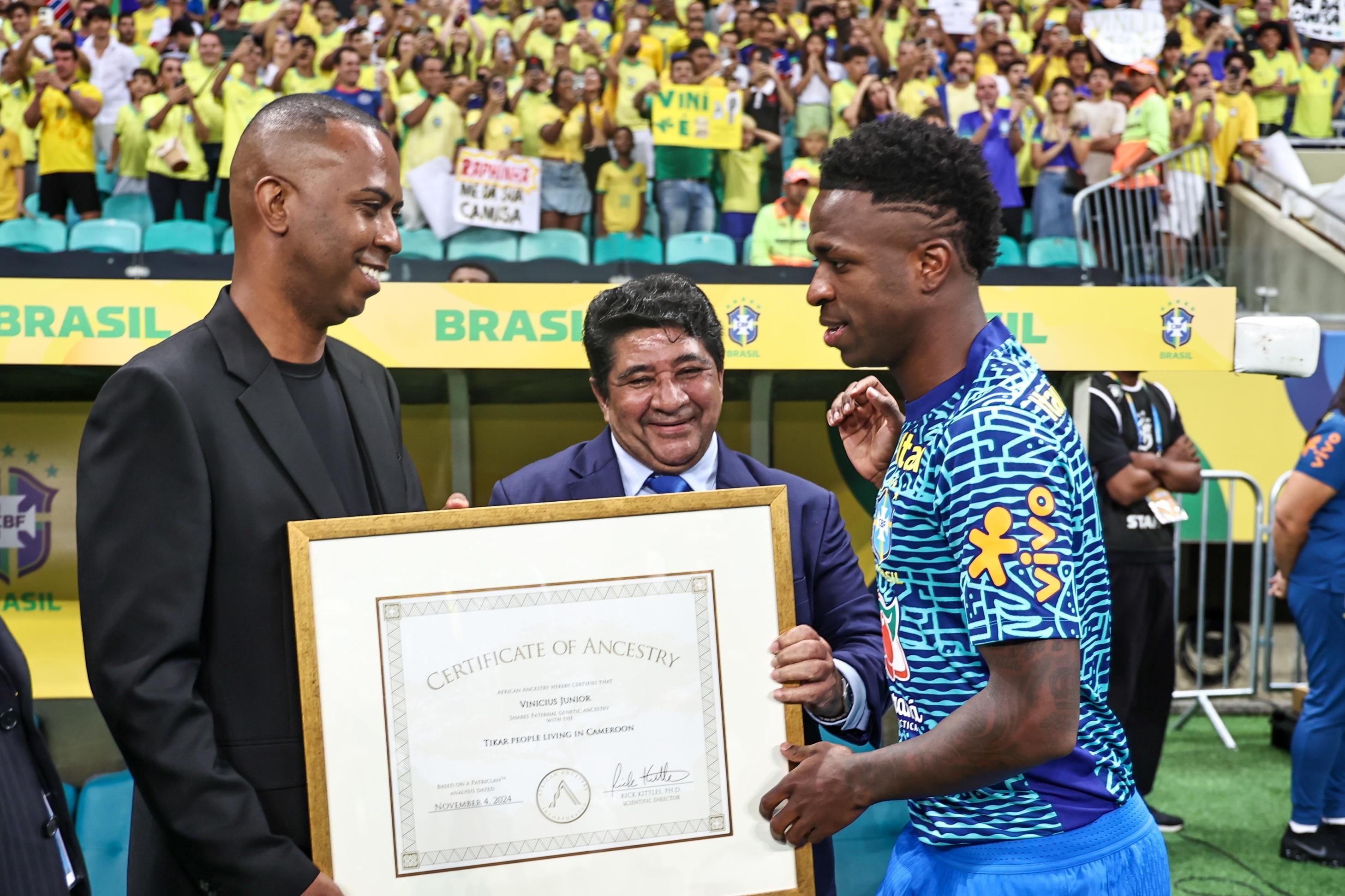 CBF faz teste de DNA em Vini Jr e revela a origem do atacante