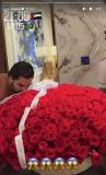 Virginia recebeu flores em Dubai
