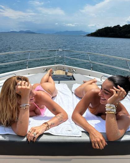 Virginia Fonseca e Duda Freire
